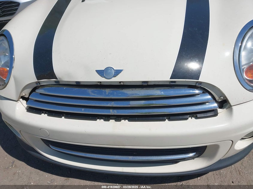2012 MINI COOPER CLUBMAN VIN: WMWZF3C52CT189930