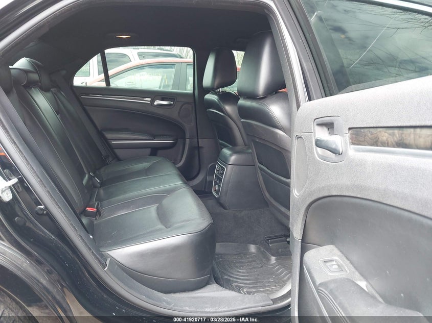 2012 CHRYSLER 300C VIN: 2C3CCAET1CH284661