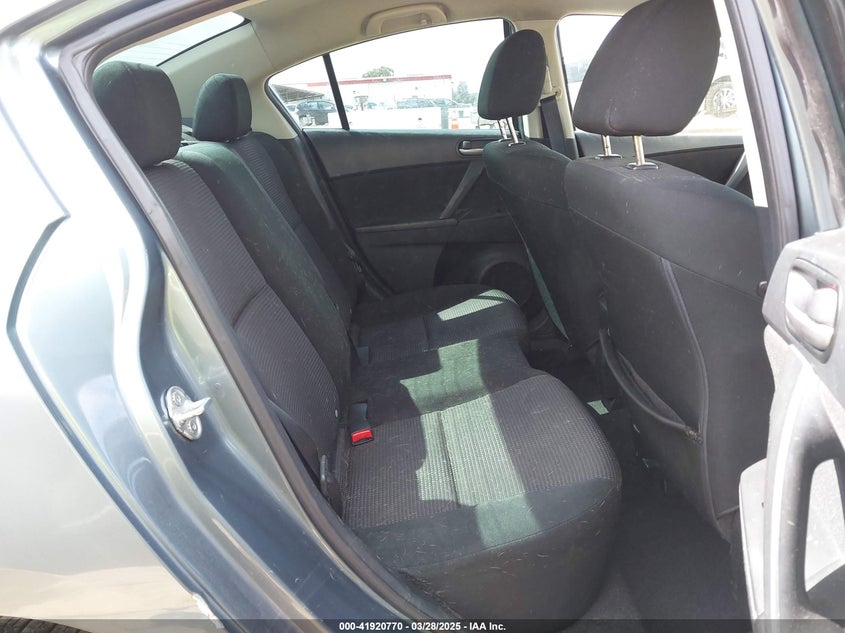 2013 MAZDA MAZDA3 I SV - JM1BL1TG2D1794773