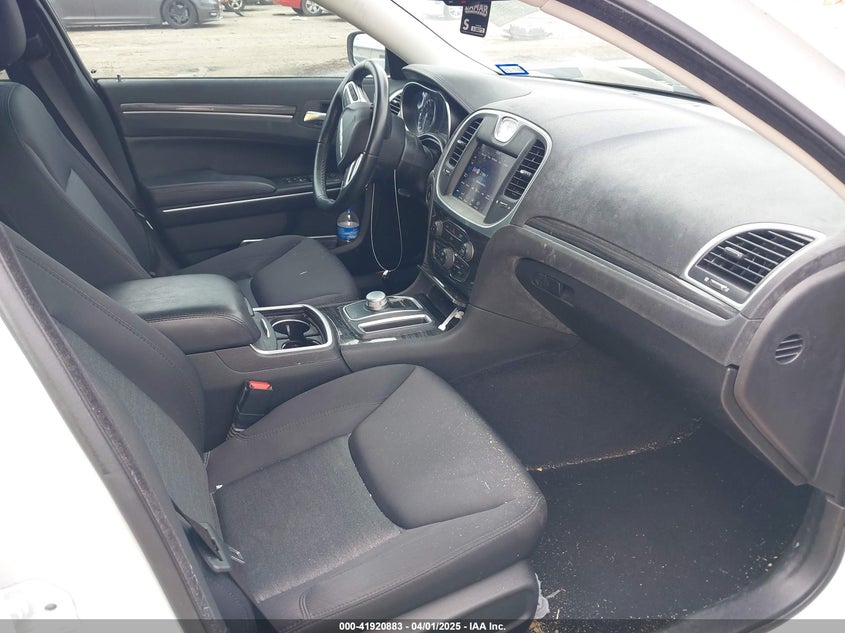 2021 Chrysler 300(VIN: 2C3CCAAG9MH580215