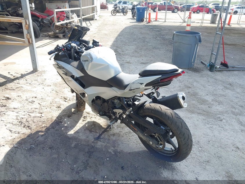 2025 KAWASAKI EX500 - ML5EXGG1XSDA54519