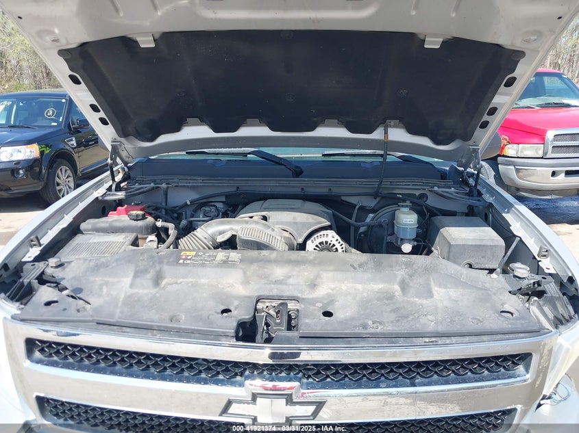 2011 CHEVROLET SILVERADO 1500 VIN: 1GCRKSE39BZ388702