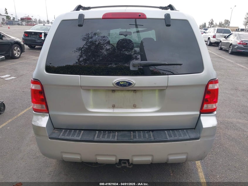 2008 FORD ESCAPE VIN: 1FMCU03108KA62726
