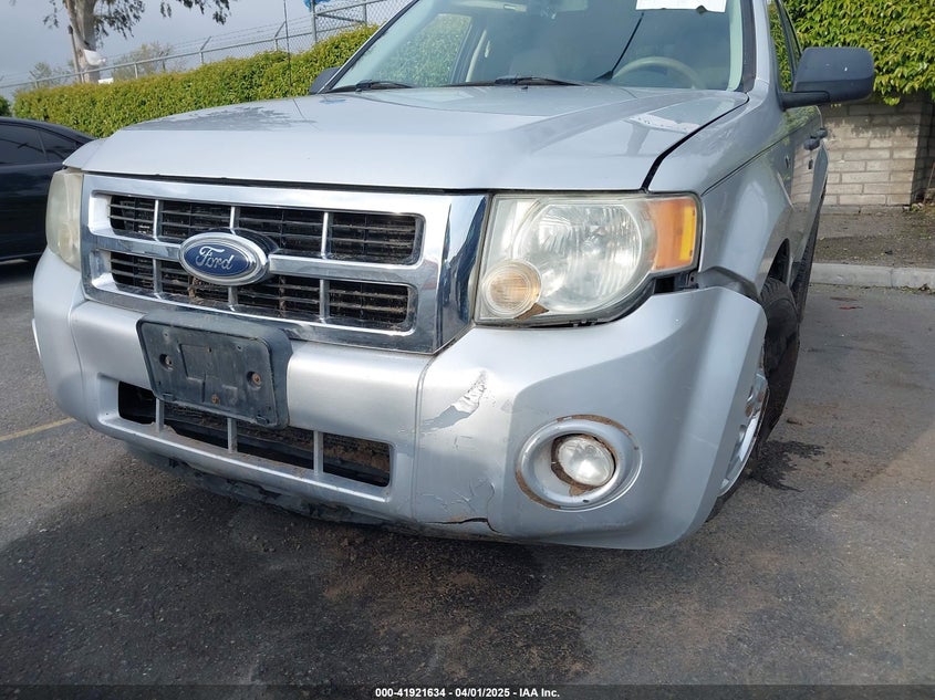 2008 FORD ESCAPE VIN: 1FMCU03108KA62726