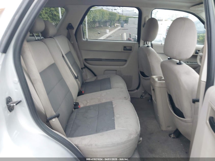 2008 FORD ESCAPE VIN: 1FMCU03108KA62726