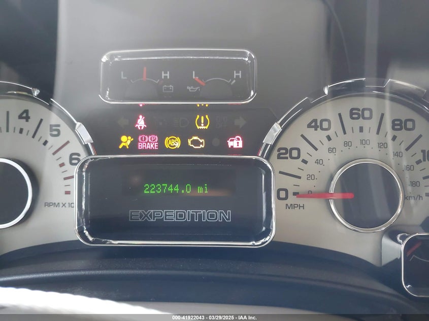 2008 FORD EXPEDITION EL VIN: 1FMFK205X8LA08561