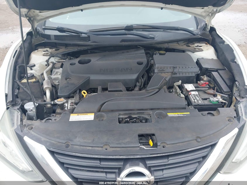 2017 NISSAN ALTIMA VIN: 1N4AL3AP1HN360388