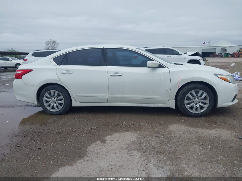 2017 NISSAN ALTIMA VIN: 1N4AL3AP1HN360388