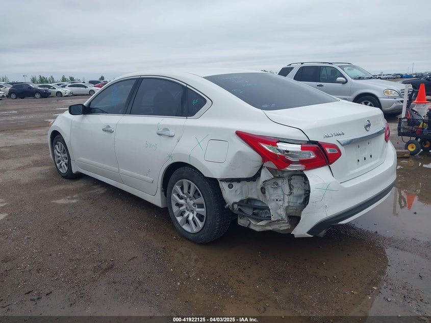 2017 NISSAN ALTIMA VIN: 1N4AL3AP1HN360388