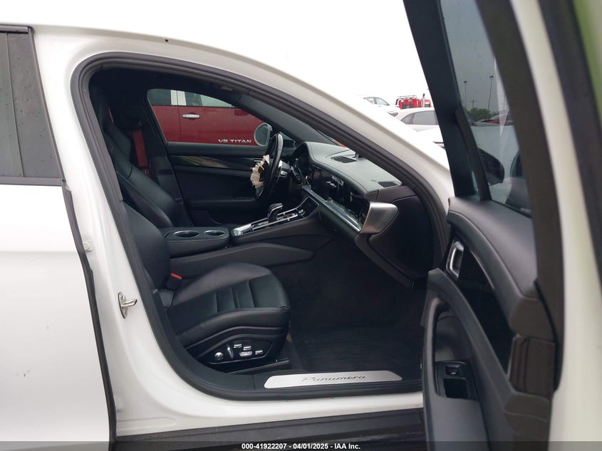 2018 PORSCHE PANAMERA 4 - WP0AA2A74JL115600