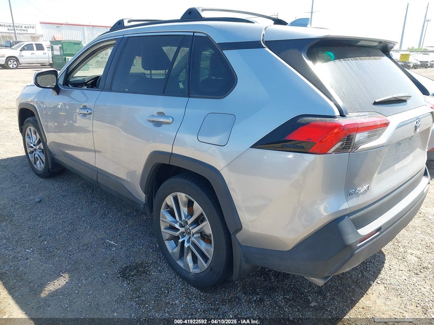 2022 TOYOTA RAV4 VIN: 2T3C1RFV1NW231686