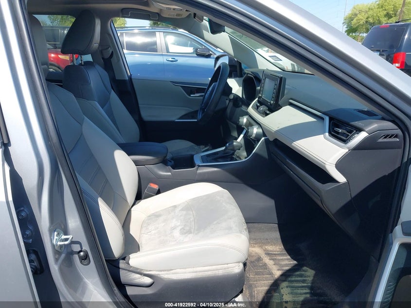 2022 TOYOTA RAV4 VIN: 2T3C1RFV1NW231686