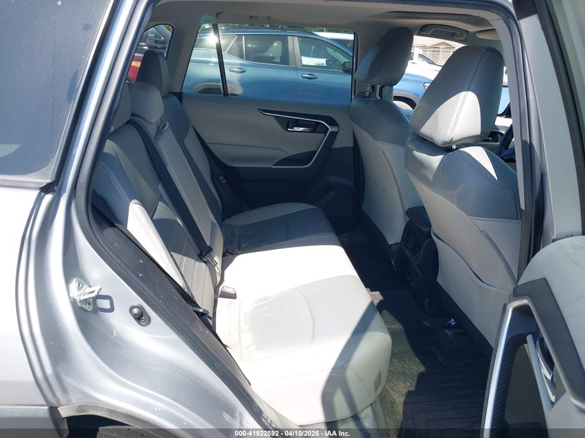 2022 TOYOTA RAV4 VIN: 2T3C1RFV1NW231686