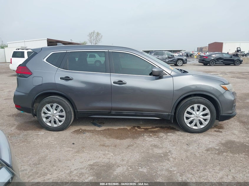 2017 NISSAN ROGUE VIN: 5N1AT2MT9HC880732