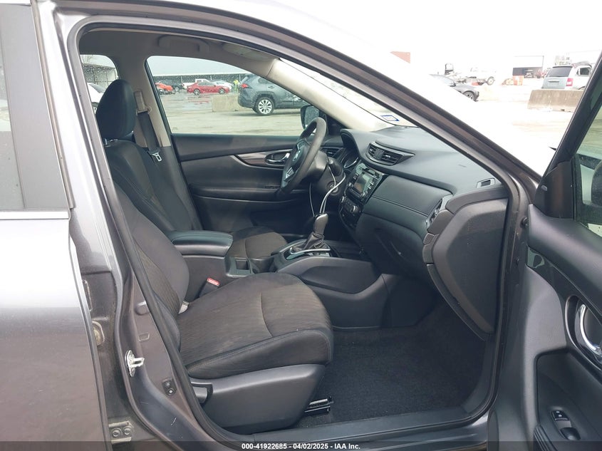 2017 NISSAN ROGUE VIN: 5N1AT2MT9HC880732