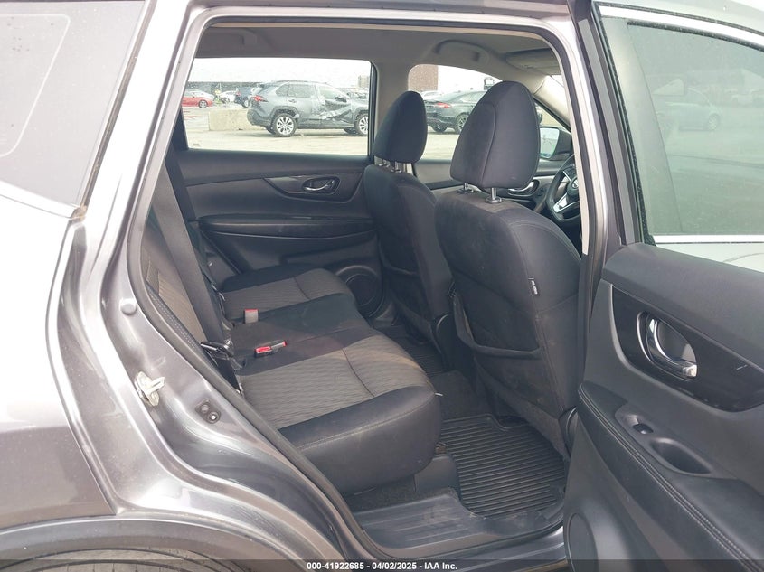 2017 NISSAN ROGUE VIN: 5N1AT2MT9HC880732