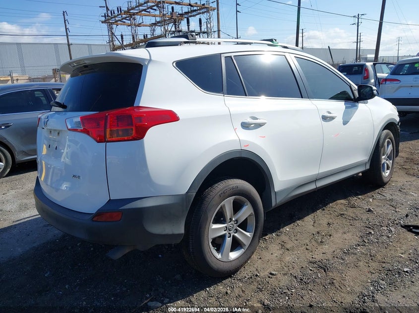 2015 TOYOTA RAV4 XLE - JTMWFREV9FJ034992