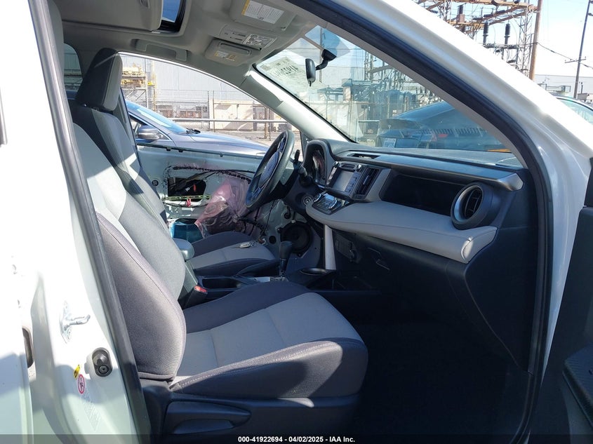 2015 TOYOTA RAV4 XLE - JTMWFREV9FJ034992