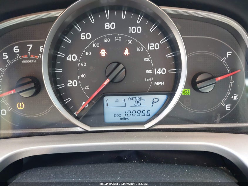 2015 TOYOTA RAV4 XLE - JTMWFREV9FJ034992