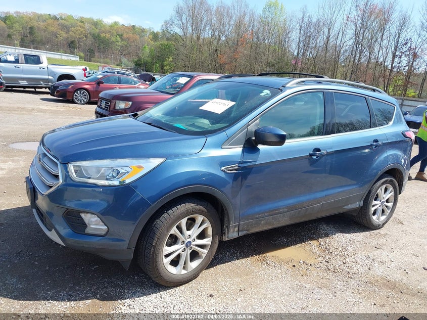VIN 1FMCU9HD6JUB50780 2018 FORD ESCAPE SEL