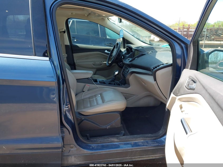 VIN 1FMCU9HD6JUB50780 2018 FORD ESCAPE SEL