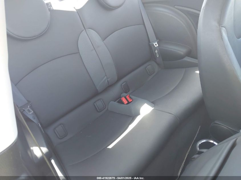 2008 Mini Cooper VIN: WMWMF33538TT67233 Lot: 41922879