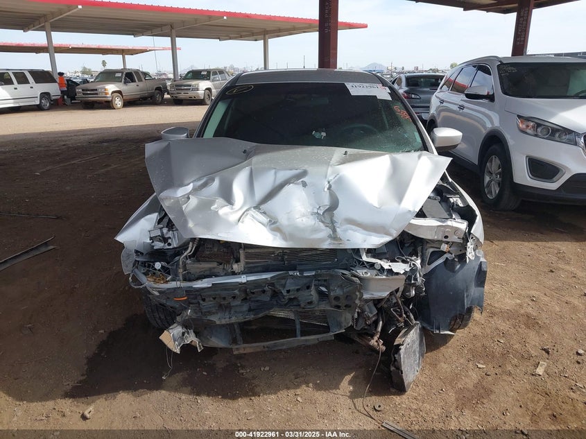 2018 FORD FOCUS VIN: 1FADP3FE7JL271029
