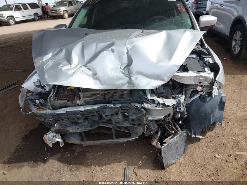 2018 FORD FOCUS VIN: 1FADP3FE7JL271029
