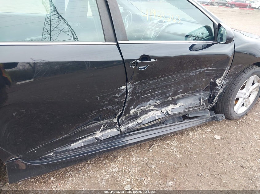 2012 TOYOTA CAMRY VIN: 4T1BF1FK4CU094074