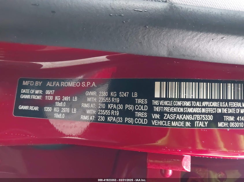 VIN ZASFAKAN9J7B75330 2018 ALFA ROMEO STELVIO AWD