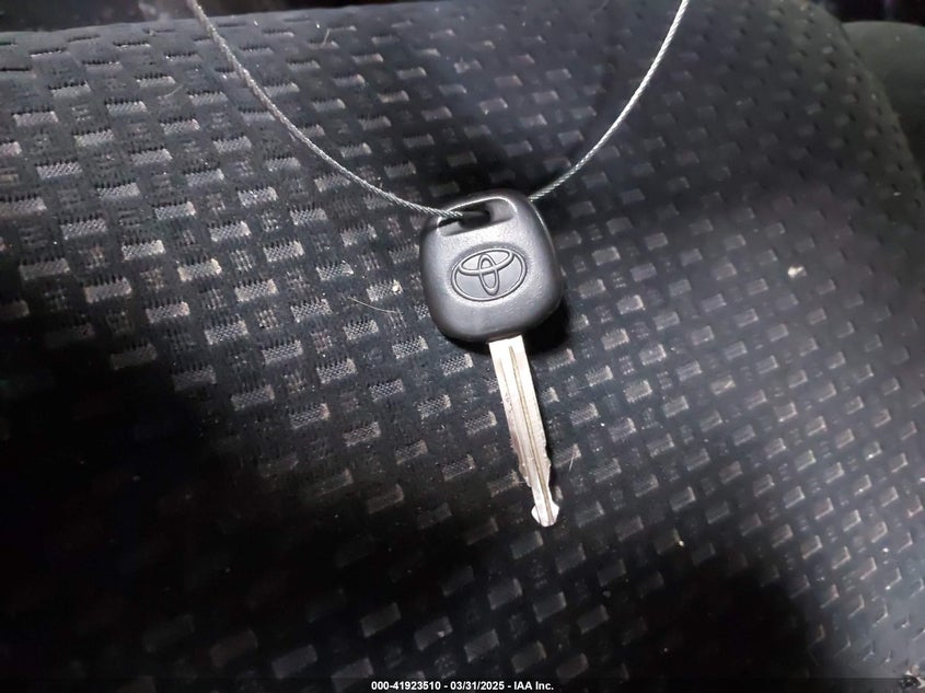 2012 TOYOTA TUNDRA VIN: 5TFUY5F1XCX269285