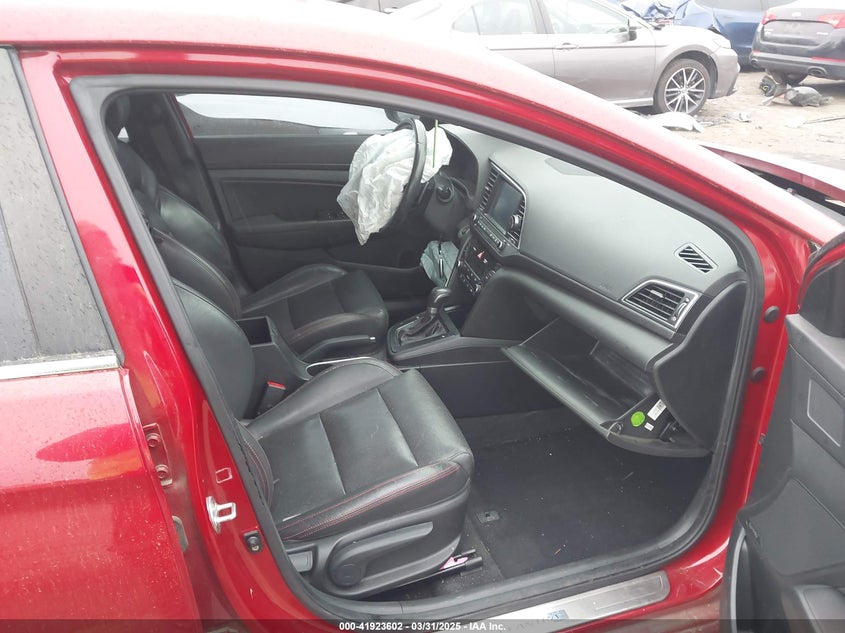2018 HYUNDAI ELANTRA VIN: KMHD04LB3JU498156