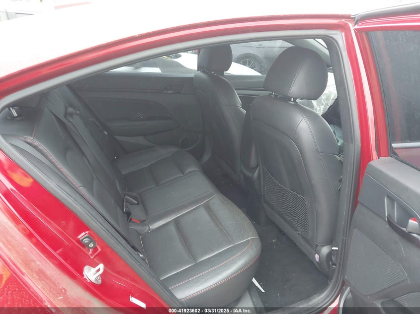 2018 HYUNDAI ELANTRA VIN: KMHD04LB3JU498156