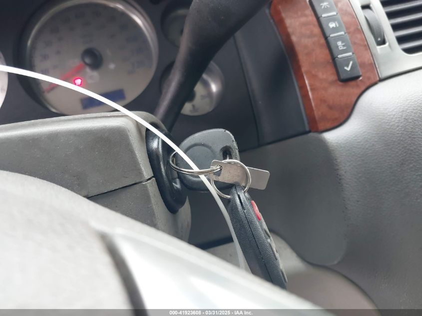 2007 GMC Yukon Slt VIN: 1GKFC13J77R186481 Lot: 41923608