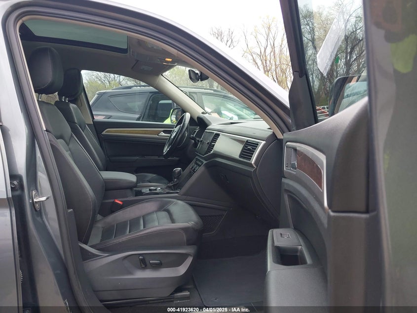 2018 VOLKSWAGEN ATLAS 3.6L V6 SEL PREMIUM - 1V2NR2CA2JC592186