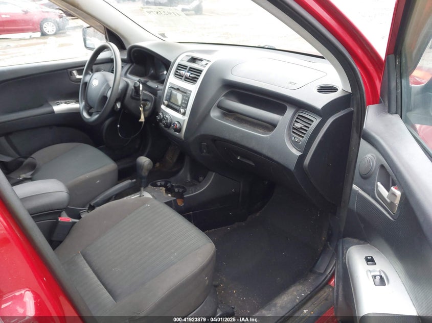 2010 KIA SPORTAGE VIN: KNDKGCA32A7701050