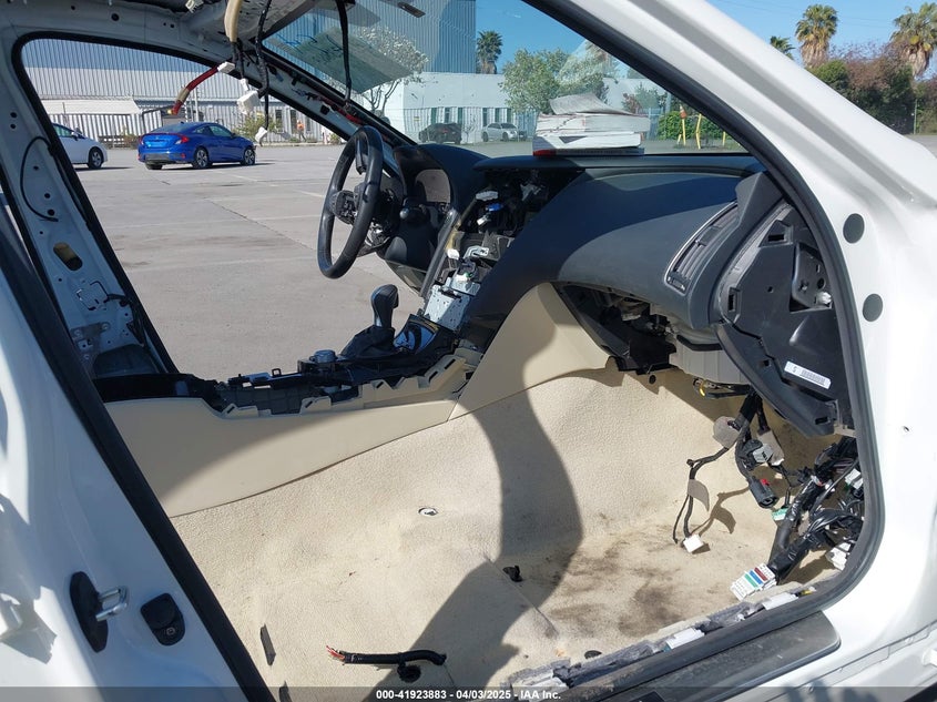 2015 INFINITI Q50 VIN: JN1BV7AP7FM334254