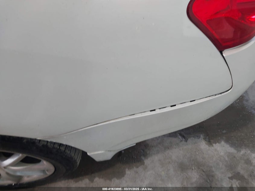 2008 INFINITI G35 VIN: JNKBV61E38M227810