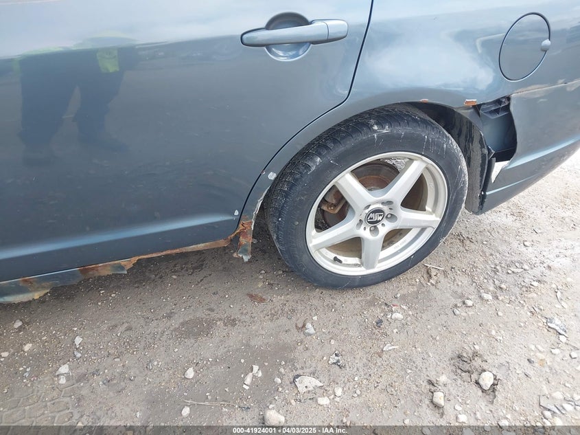 2011 Ford Fusion Se VIN: 3FAHP0HAXBR288078 Lot: 41924001