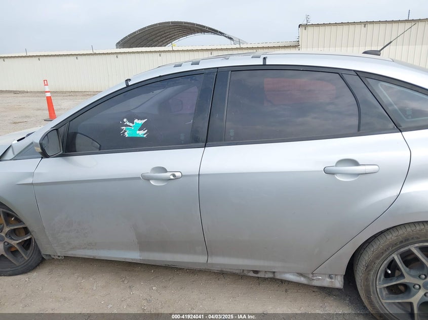 2017 FORD FOCUS SEL - 1FADP3H24HL235375