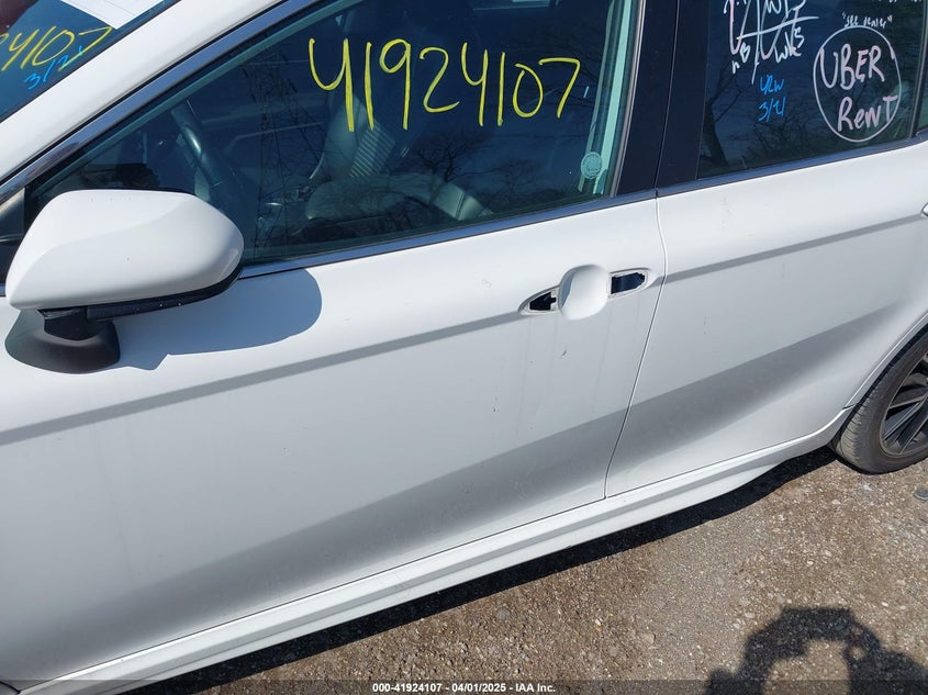 2021 TOYOTA CAMRY VIN: 4T1G11AK6MU586134