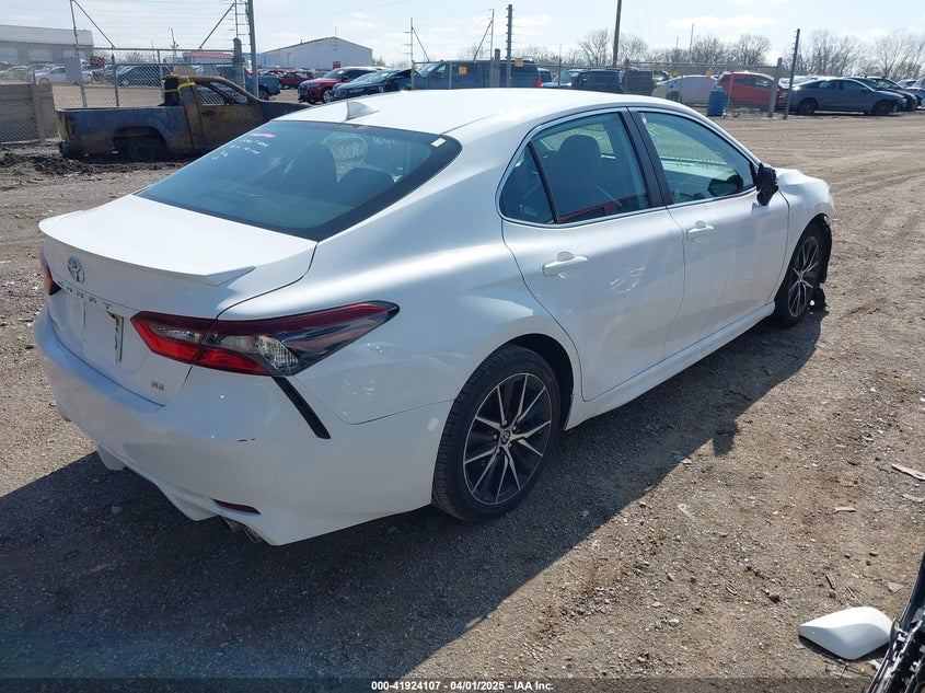 2021 TOYOTA CAMRY VIN: 4T1G11AK6MU586134