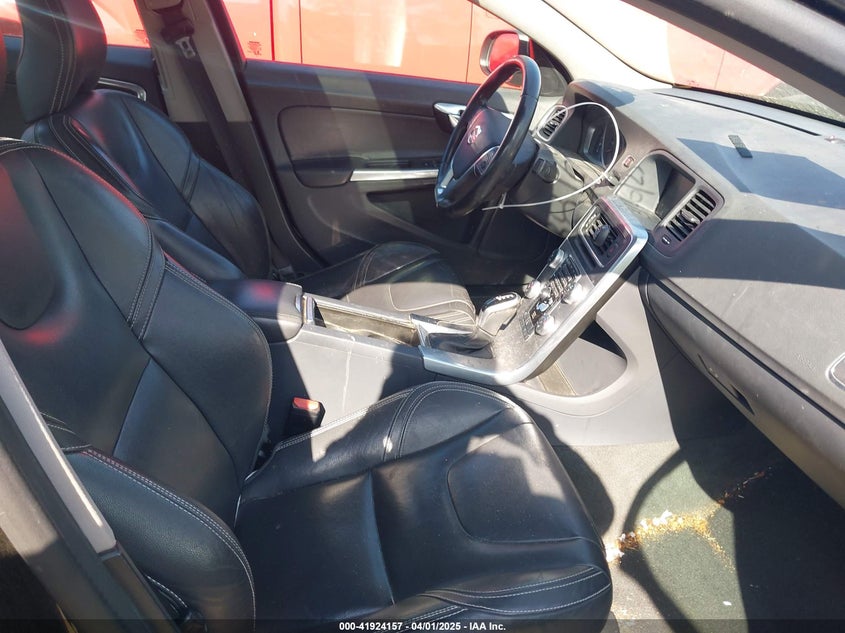 2017 VOLVO S60 T5 DYNAMIC - YV126MFL4H2433816