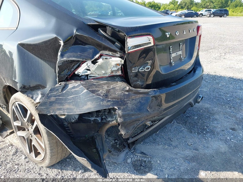 2017 VOLVO S60 T5 DYNAMIC - YV126MFL4H2433816