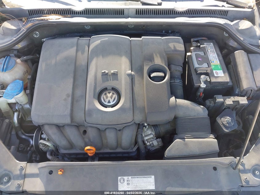 2011 VOLKSWAGEN JETTA VIN: 3VWDZ7AJ8BM388647