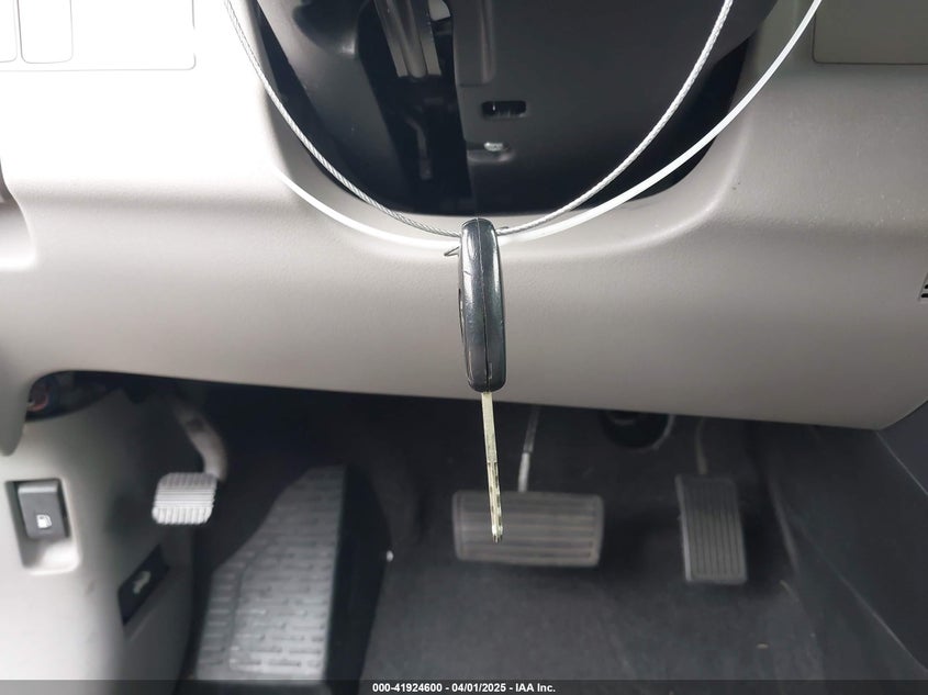 2009 HONDA PILOT VIN: 5FNYF388X9B024429