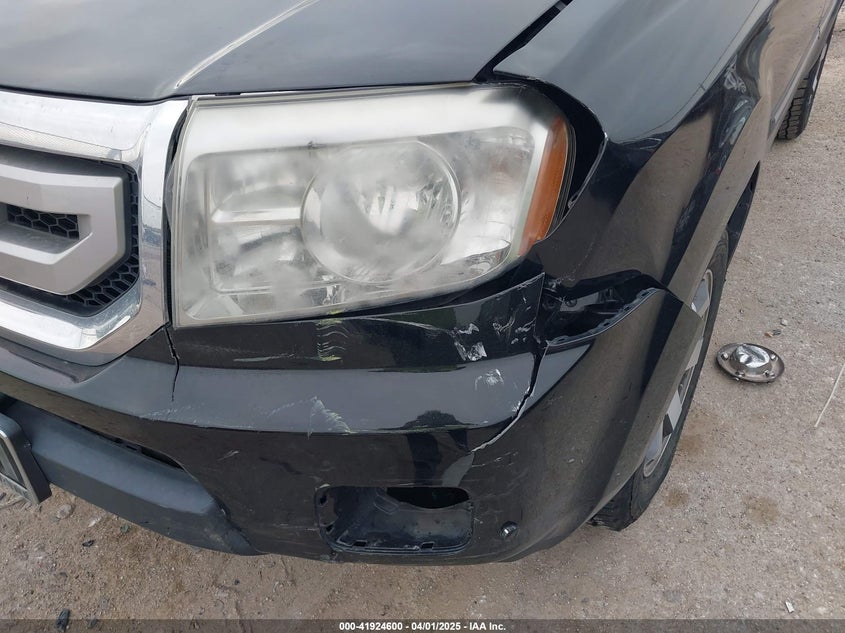 2009 HONDA PILOT VIN: 5FNYF388X9B024429