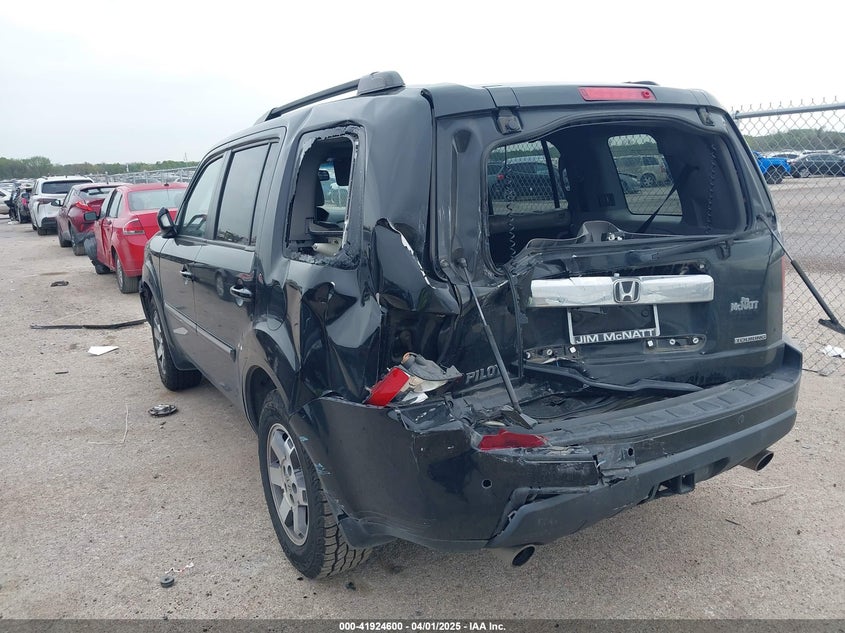 2009 HONDA PILOT VIN: 5FNYF388X9B024429