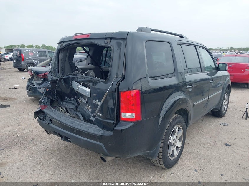 2009 HONDA PILOT VIN: 5FNYF388X9B024429