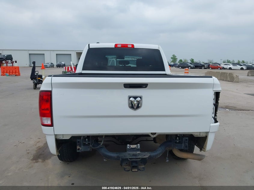 2017 RAM 1500 TRADESMAN  4X2 5'7 BOX - 1C6RR6KG5HS825162